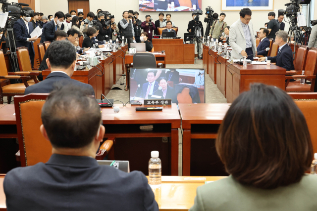 31일 국회 교육위원회에서 정순신 자녀 학교폭력 진상조사 및 학교폭력 대책 수립을 위한 청문회가 열리고 있다. 연합뉴스