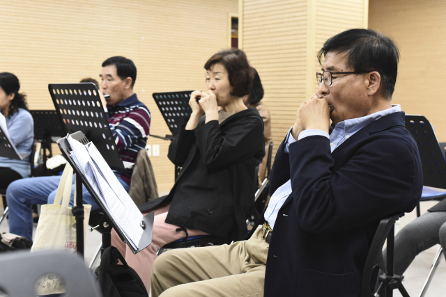 (재)대구문화예술진흥원이 운영하는 대구생활문화센터가 생활문화 동호회가 교육 프로그램의 주체가 돼 프로그램을 기획·운영하는 〈생활문화교실