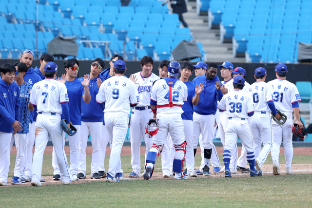 올해 시범경기에서 10승4패로 리그 2위를 기록, 기대감을 달궜던 삼성라이온즈 선수단. 삼성라이온즈 제공