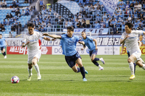 대구FC, ‘이변의 희생양’ 간신히 면했다…‘2부 꼴찌’ 천안에 2대 1 신승