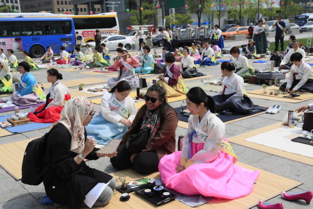 지난 3월 28일 보성세계차엑스포 개최 30일을 앞두고 보성군은 서울 경희궁에서 붐업 페스타를 개최했다. 올해로 11회를 맞는 보성세계차엑스포는 