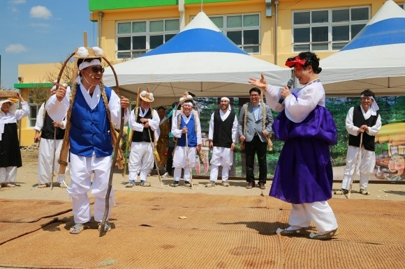 지난해 열린 십이령 등금쟁이 축제 모습. 울진군 제공