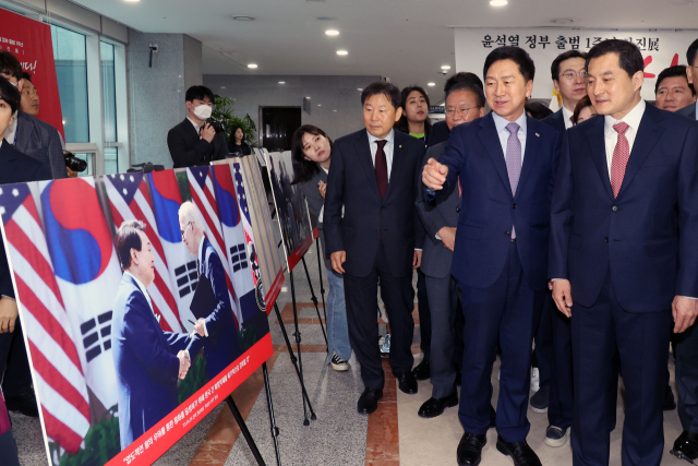 국민의힘 김기현 대표 등 지도부가 8일 오전 국회 의원회관에서 열린 