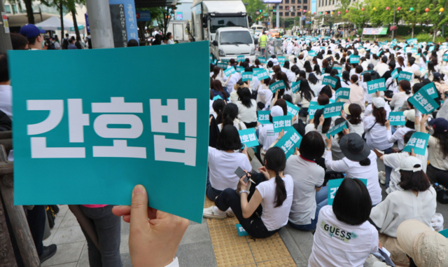 지난 12일 간호사들이 서울 종로구 광화문 일대에서 열린 