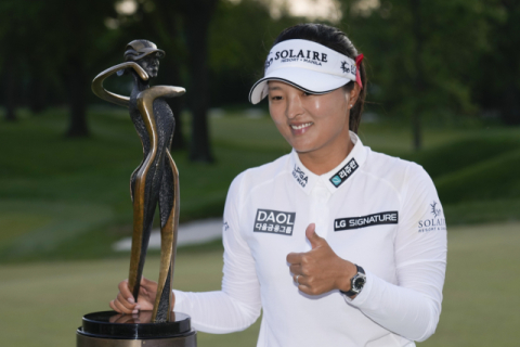 고진영, LPGA 파운더스컵 우승…LPGA 시즌 2승 챙겨