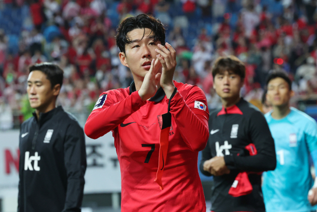 한국 축구 대표팀 주장이자 잉글랜드 프로축구 프리미어리그 토트넘의 핵 손흥민. 연합뉴스