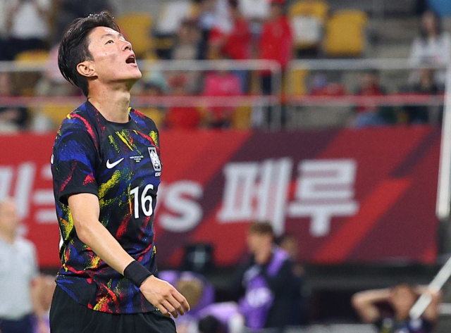 한국 축구 국가대표 공격수 황의조. 소속팀 노팅엄 포레스트에서 입지가 흔들리고 있다. 연합뉴스