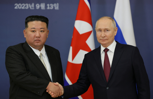 김정은 북한 국무위원장(왼쪽)과 블라디미르 푸틴 러시아 대통령. [스푸트니크 제공] 연합뉴스