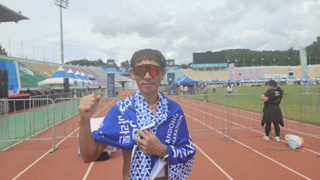 2023 안동마라톤대회 풀코스 남자부문 우승 김정열 씨. 윤영민 기자