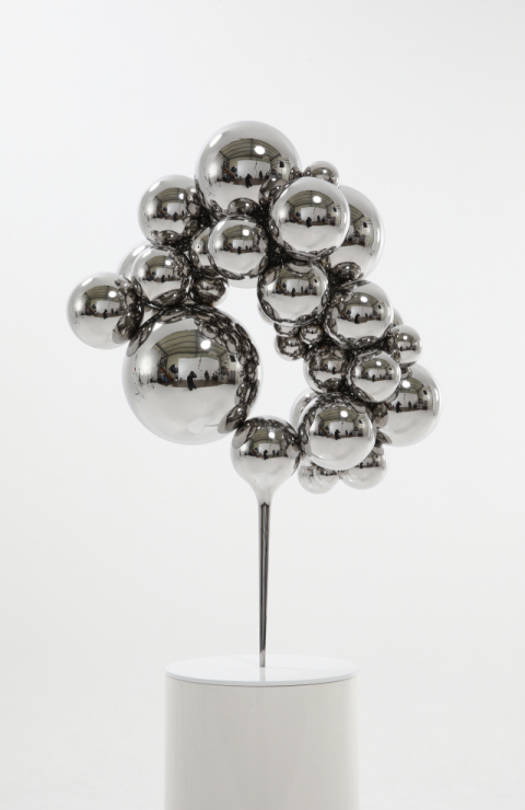 신한철, 무한구체(Infinite Sphere), 540x310x750(h)mm, 스테인리스 스틸(stainless steel), 2022