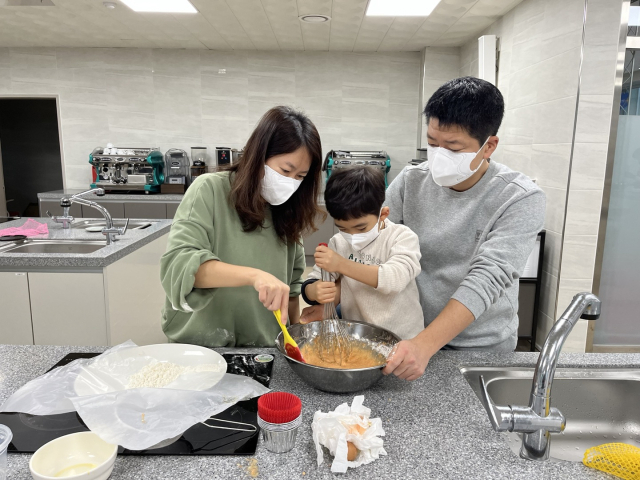 가족친화 프로그램 수업 사진. 달서가족문화센터 제공.