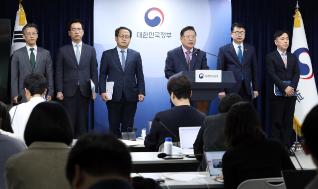 우동기 대통령 직속 지방시대위원장이 지난 10월 31일 오후 정부서울청사에서 열린 사전브리핑에서 