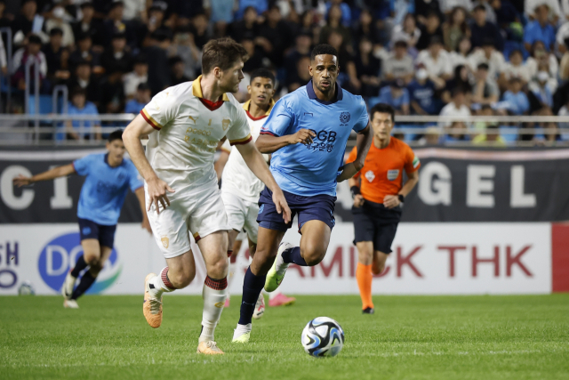 대구FC의 용병 에드가(오른쪽). 대구FC 제공