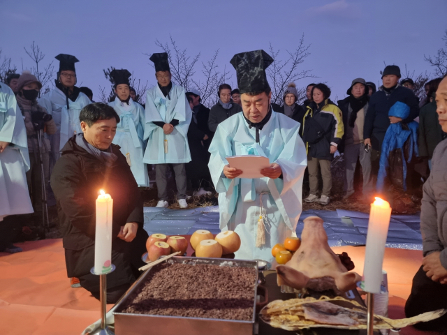 경북 김천시 아포읍(읍장 김세종)은 지난 1일, 코로나19 대유행으로 중단됐던 해맞이 행사를 3년만에 개최했다고 밝혔다. 김천시 제공