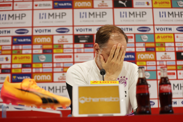 바에이른 뮌헨의 토마스 투헬 감독이 6일 독일 하이덴하임 포이트 아레나에서 열린 2023-2024 분데스리가 28라운드 하이덴하임과의 경기가 끝난 뒤 기자회견에 참석, 아쉬움을 감추지 못하고 있다. 연합뉴스