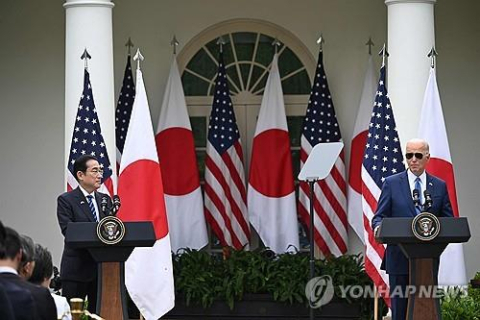 미일정상 공동기자회견. 워싱턴 AFP=연합뉴스