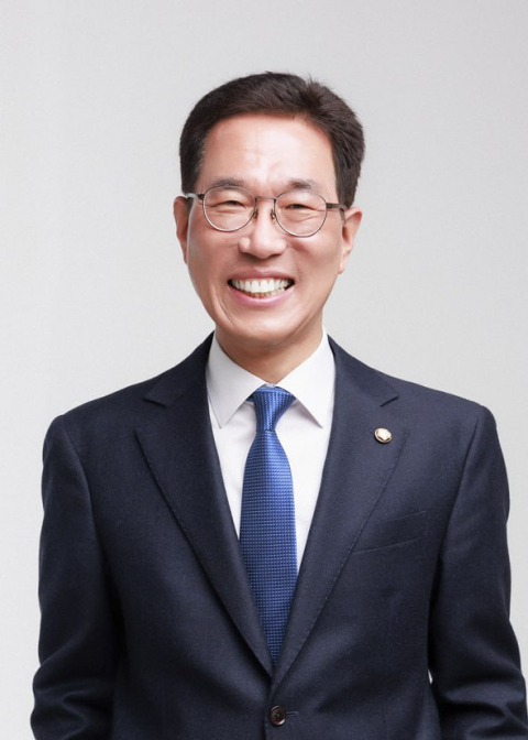 김주영 