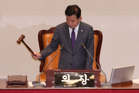 [낙제점 21대 국회] 협치 실종·민생 뒷전, 입씨름만…법안 처리율 36.6% 역대 최악