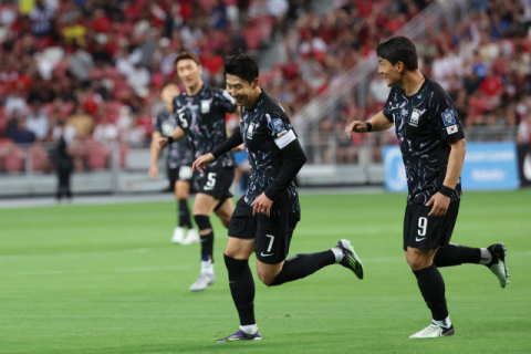 한국, 싱가포르 7-0 꺾고 북중미월드컵 3차예선 진출