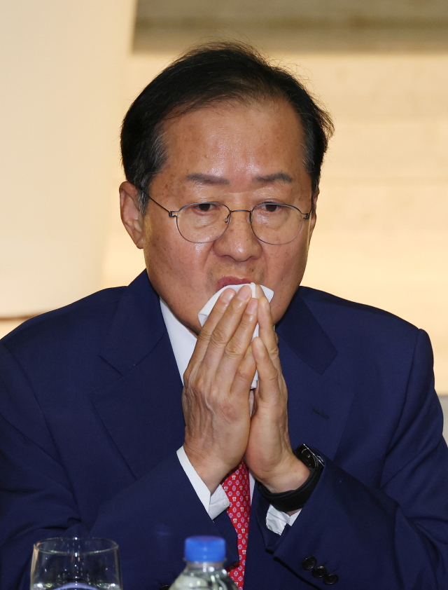 홍준표 대구시장이 29일 오후 서울 영등포구 공군호텔에서 열린 2024 포럼새미준 정기세미나에서 