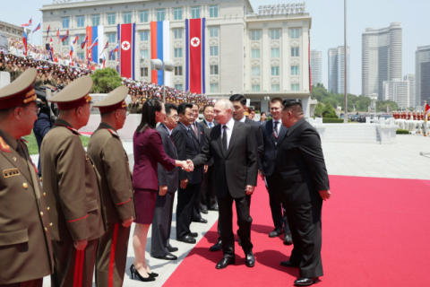 김정은·푸틴, 포괄적 전략 동반자 협정 서명…한반도 안보는 어디로?