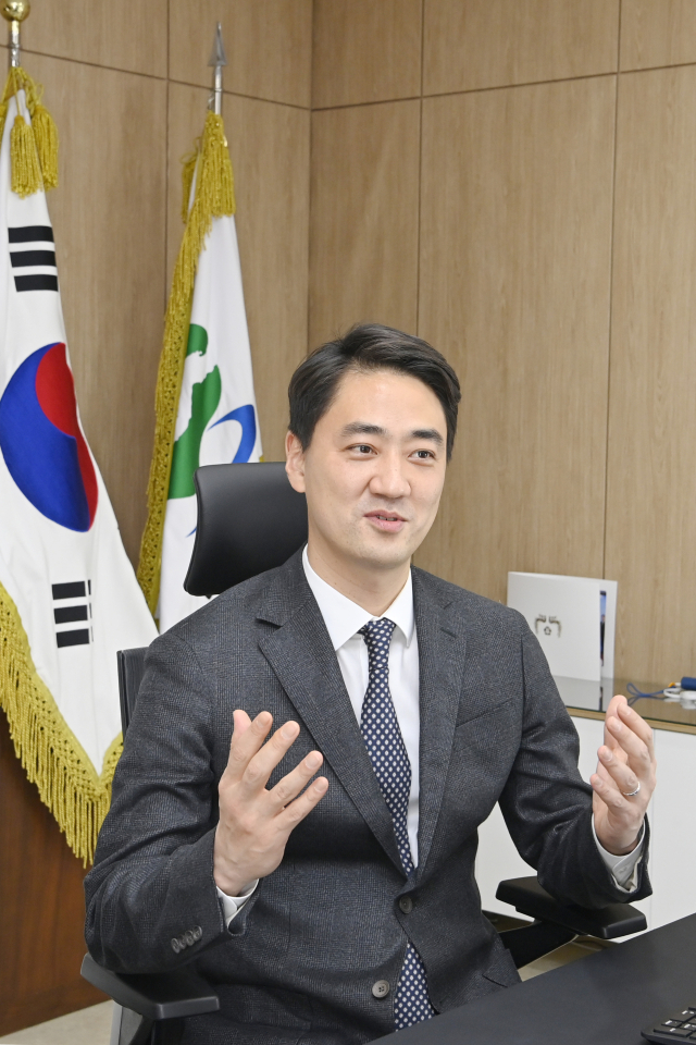 최재훈 대구 달성군수가 3일 매일신문과 민선 8기 2주년 인터뷰를 하고 있다. 달성군 제공.