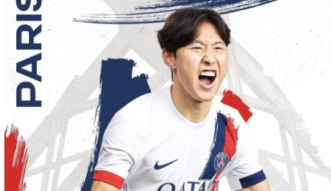 PSG 새 시즌 원정 유니폼 모델은 '이강인'