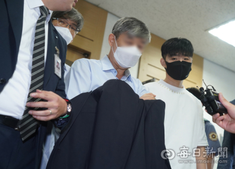 '인사 비리' 혐의 전 경북경찰청장 재판 넘겨져