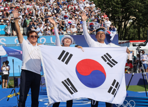 한국 양궁, 김우진·임시현 파리 올림픽 혼성 단체전 금메달 