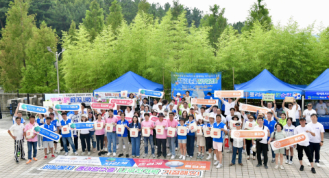 국제로타리 3700지구(총재 이충환) 야구 관람 행사 갖고 환경보존 캠페인도 벌여