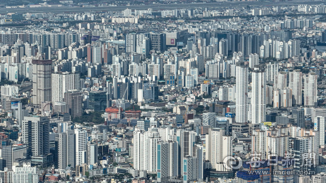 대구 두류동 일대 상공에서 바라본 대구 시가지 모습. 매일신문DB