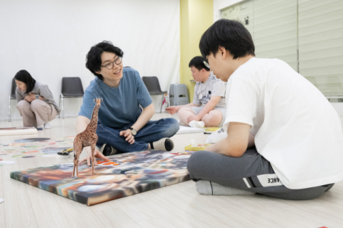 발달 장애인과 함께 한 미술 교육 프로젝트 결과 전시 ‘산책’