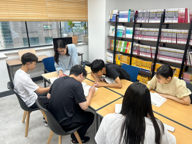 남구 학교밖청소년지원센터-경북대 학생 멘토링 진행