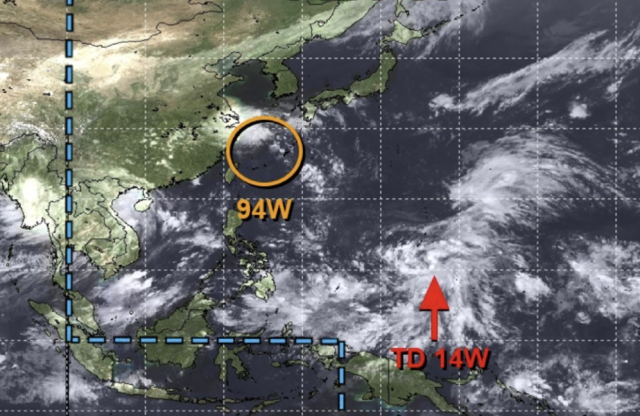 미국 합동태풍경보센터(JTWC, Joint Typhoon Warning Center) 감시 TD 14W(28호 열대저압부, 구 95W 열대요란), 94W 열대요란(27호 열대저압부)