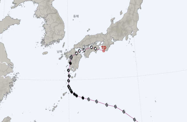 10호 태풍 산산(8월 22~31일 활동) 실제 이동 경로. 기상청