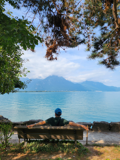 스위스에서는 제네바호(Lac de Genève), 프랑스에서는 레만호(Lac Léman) 라고 불린다. 하태길 겸임교수