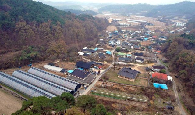 안동시 풍산읍 감애마을이 오래된 주택 정비 등 주민들의 생활 수준을 보장하는 마을로 탈바꿈한다. 안동시 제공