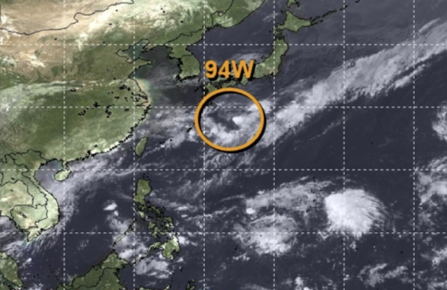 미국 합동태풍경보센터(JTWC, Joint Typhoon Warning Center) 감시 94W 열대요란