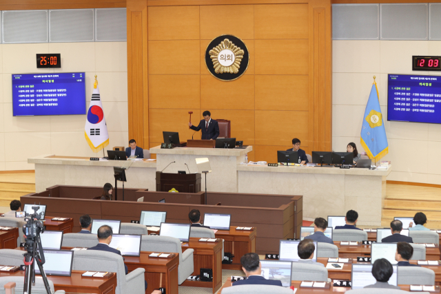 지난 26일 포항시의회 제318회 임시회 시정질문이 열리고 있다. 포항시의회 제공.