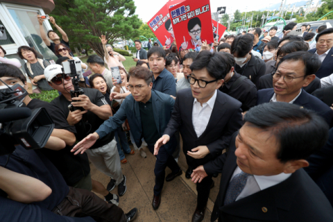 한동훈 팬덤 댓글에 분노한 전여옥 