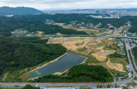 [그린벨트의 명암] 변화의 바람 GB, 규제 완화로 개발 본격화‧환경훼손과 실효성 과제도   