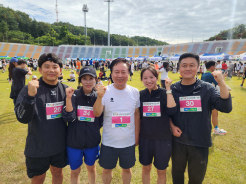 [2024 안동마라톤대회]5km 완주한 권기창 안동시장