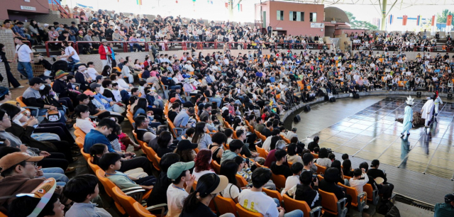 안동국제탈춤페스티벌이 6일 열흘의 일정을 마무리 했다. 올 해 축제에는 역대 가장 많은 148명이 다녀간 것으로 잠정 집계됐다. 안동시 제공