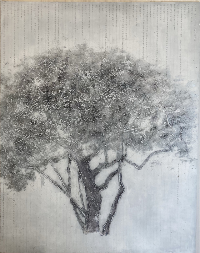 정현, Tree IV, 2024, 74x58.5cm, Carborundum powder, acrylic medium, oil ink and grease pencil on aluminum offset printing plate.