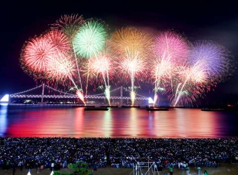 11월도 축제는 계속…부산불꽃축제·지스타 잇따라 열려