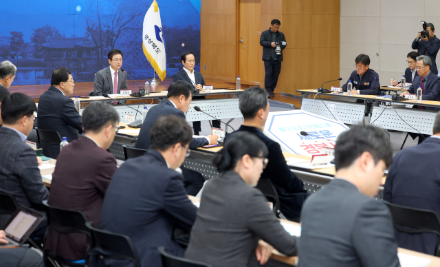 8일 오전 경북도청 화백당에서 대구경북 행정통합 관련 시장·군수 간담회가 열렸다. 경북도 제공.