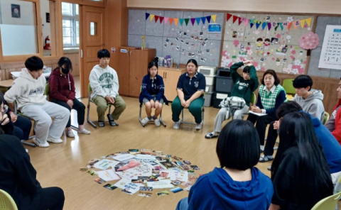 밀양교육지원청, 학교폭력 및 디지털 성범죄 예방교육'존중의 약속 만들기'서클 진행