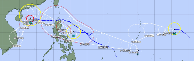 일본기상청 10일 낮 12시 업데이트 (왼쪽부터)22호 태풍 인싱, 23호 태풍 도라지, 열대저압부d(51호 열대저압부, 94W열대요란. 향후 25호 태풍 우사기 발달 가능성), 24호 태풍 마니 예상경로