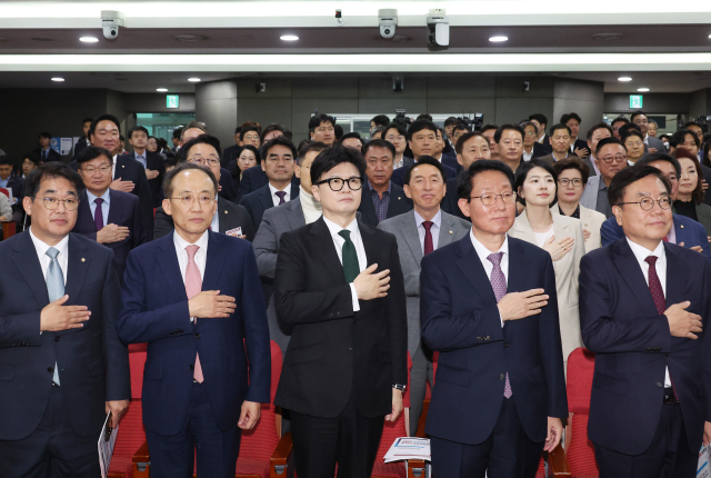 국힘 당원 게시판 '尹 부부 비난글', 내홍 불씨 되나