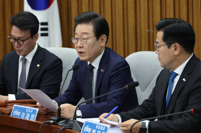 더불어민주당 이재명 대표가 22일 국회에서 열린 제1차 확대간부회의에서 발언을 하고 있다. 연합뉴스